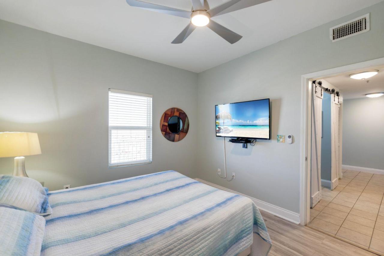Laketown Wharf! Sleeps 9 - Condo, Stunning Ocean Views! By Dolce Getaways Pcb Casa de Férias Panama City Beach